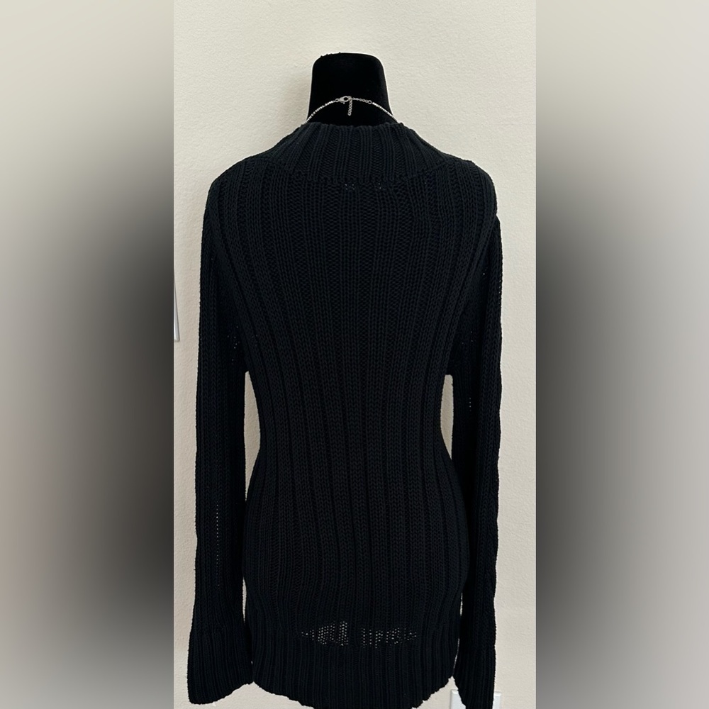 Banana Republic Deep Black Cable Knit V-Neck Sweater - Picture 2 of 13